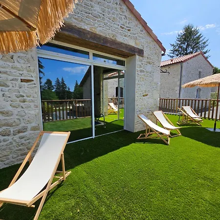 Domaine De L'agneau بيت للعطل